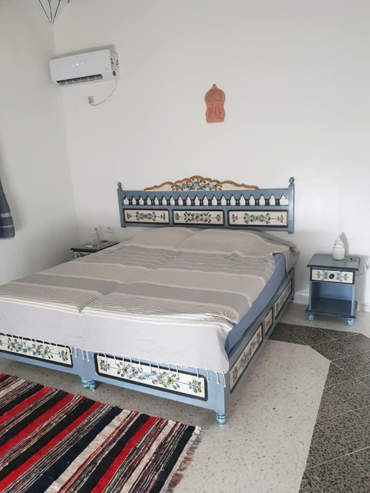 Dar Mamina Bed & Breakfast Sidi ash Shammakh Eksteriør bilde