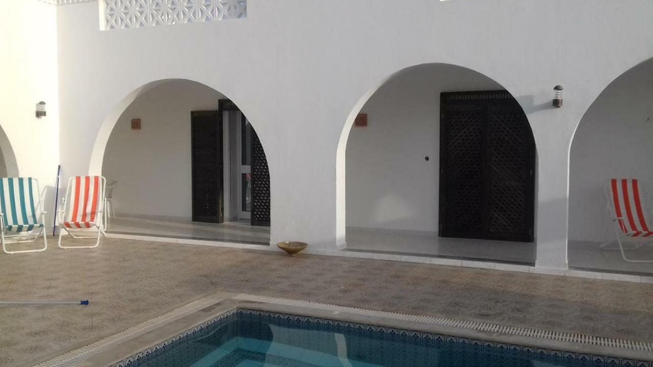 Dar Mamina Bed & Breakfast Sidi ash Shammakh Eksteriør bilde