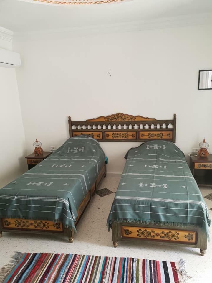 Dar Mamina Bed & Breakfast Sidi ash Shammakh Eksteriør bilde