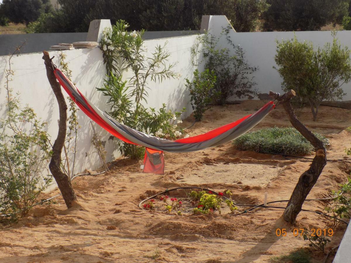 Dar Mamina Bed & Breakfast Sidi ash Shammakh Eksteriør bilde